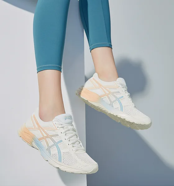 Asics 慢跑鞋-9