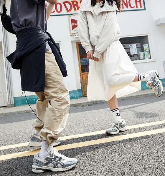 Asics休閒鞋2.webp